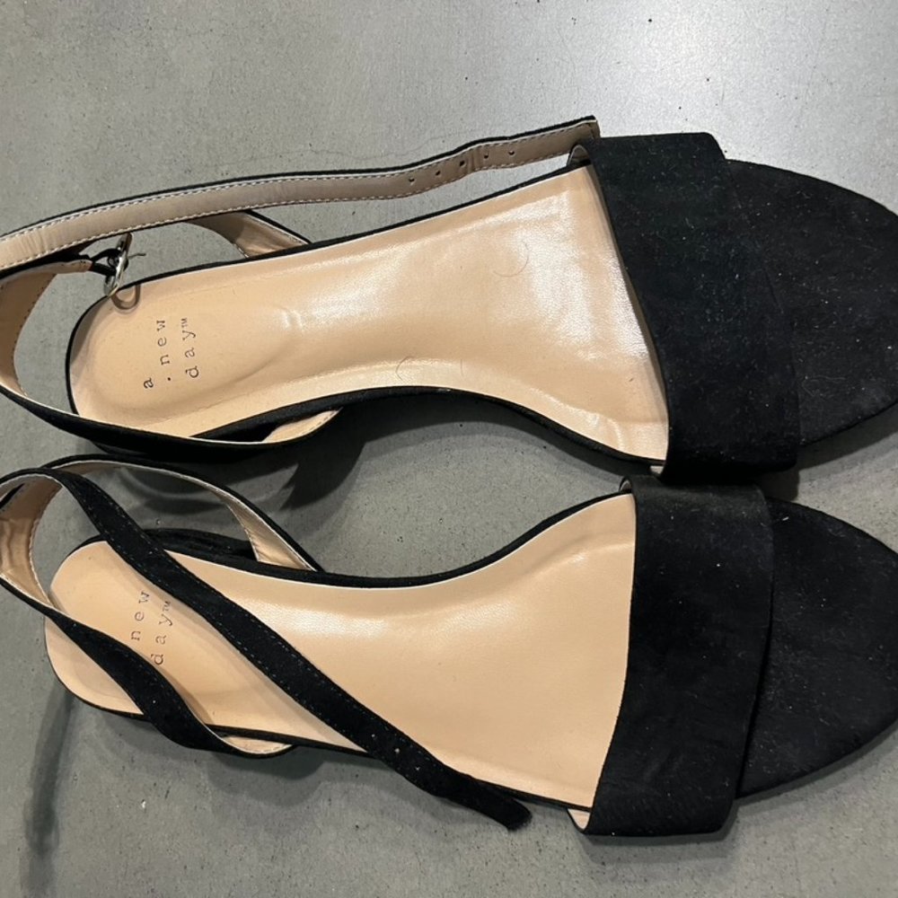 Black Mini Heel Sandal